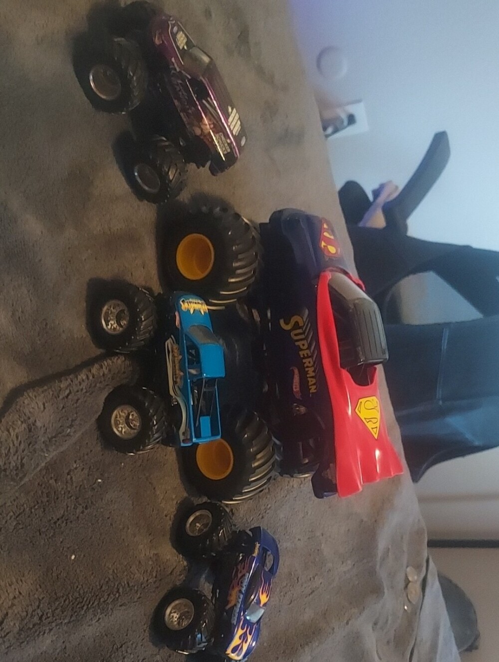 Superman 1:24 Hot Wheels 3/ 1:64 Monster Jam Hot Wheels $8
